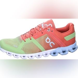 On Running Woman’s Cloudflow Mesh Trainers. Size:8.5 Color Guava/Dust-rose